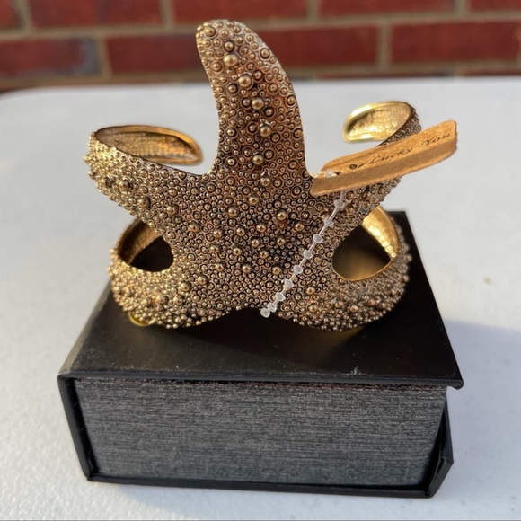 Vintage Lily Pulitzer Starfish Gold Tone Silhouette Cuff Bangle Bracelet 1970s - Picture 11 of 15